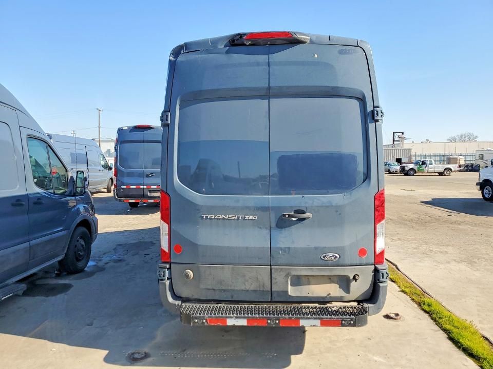 2020 Ford Transit T-250