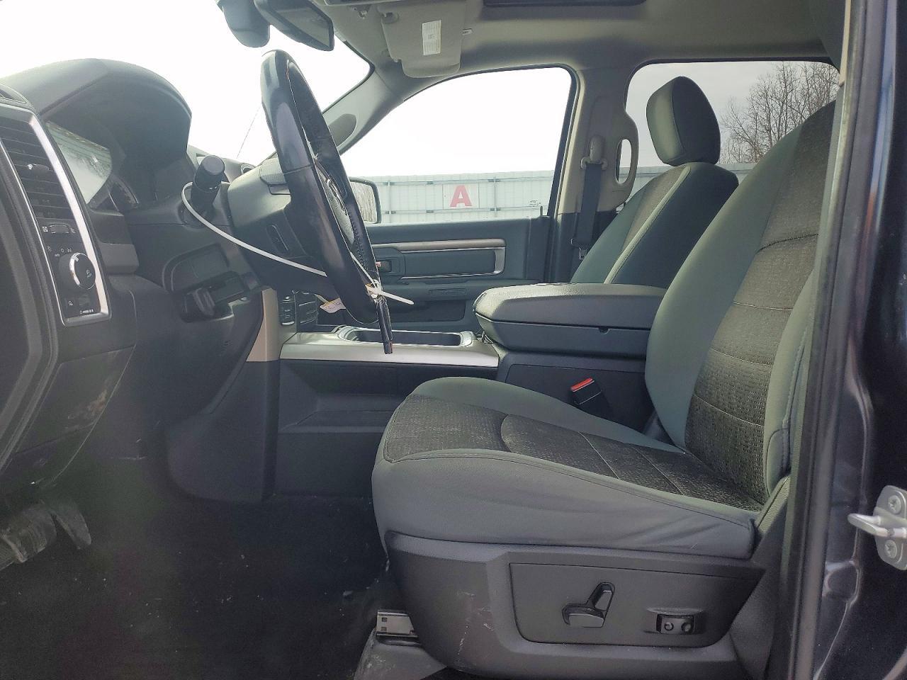2017 Dodge RAM 1500 SLT