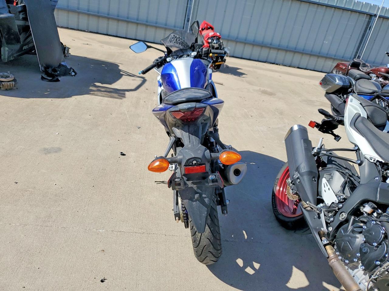 2015 Yama YZFR3
