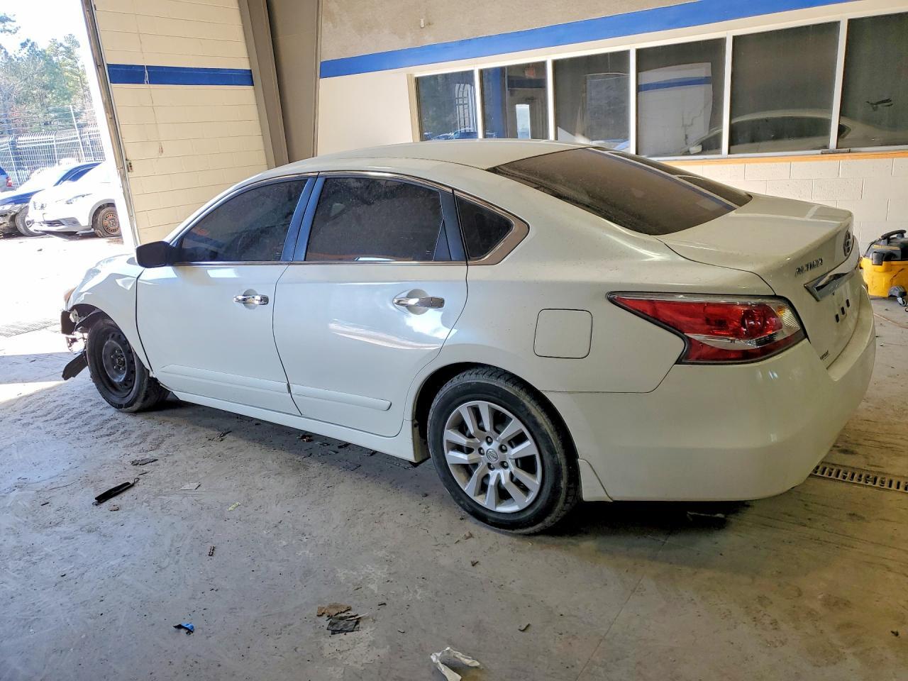 2015 Niss Altima