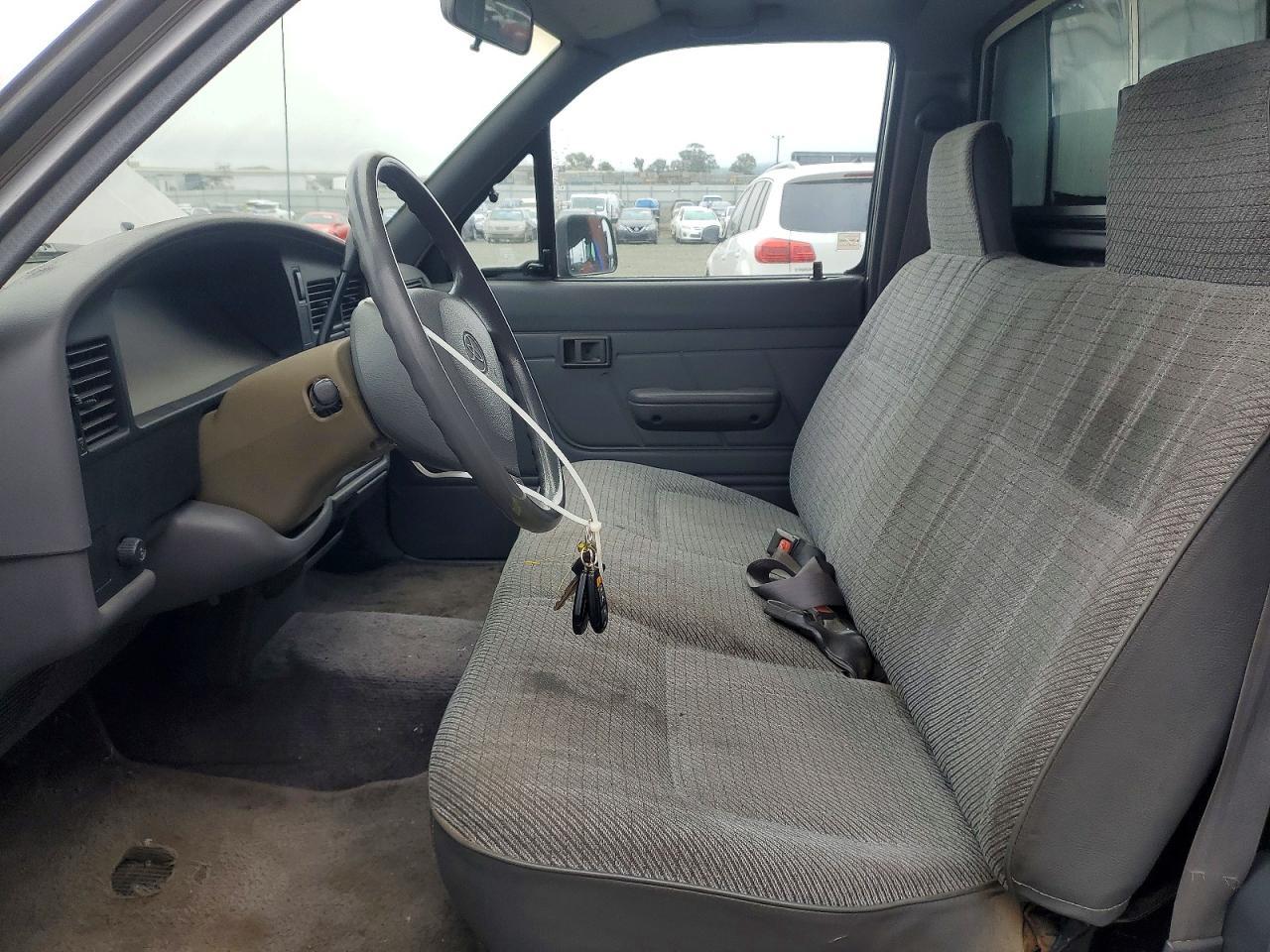 1993 Toyota Pickup Deluxe