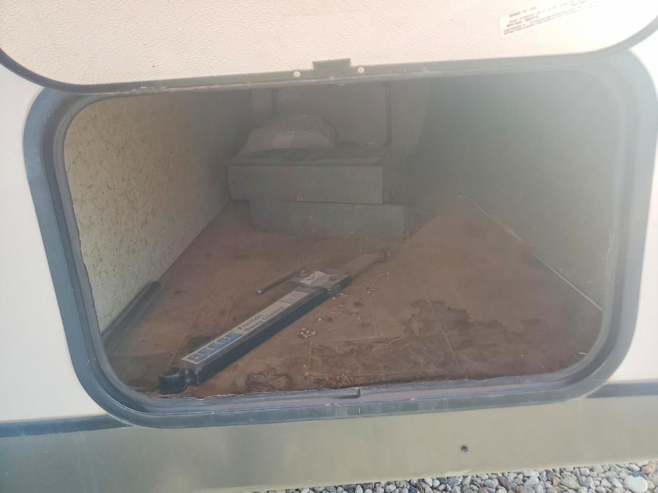 2013 Winnebago Camper