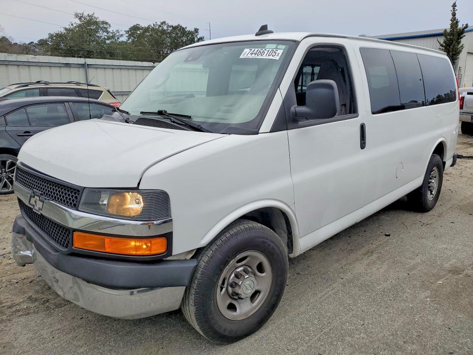 2019 Chevrolet Express G2500 LT