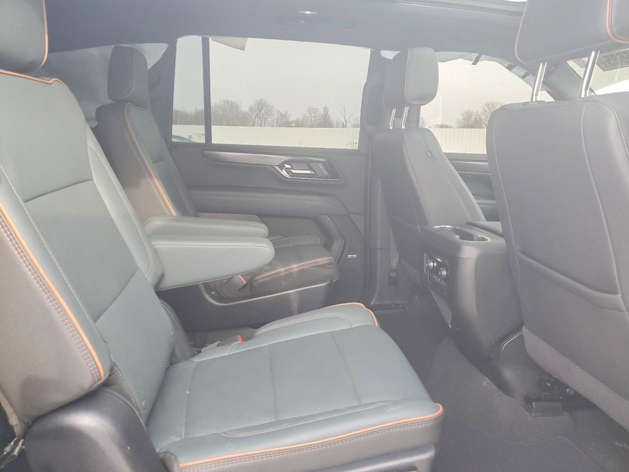 2025 GMC Yukon xl AT4