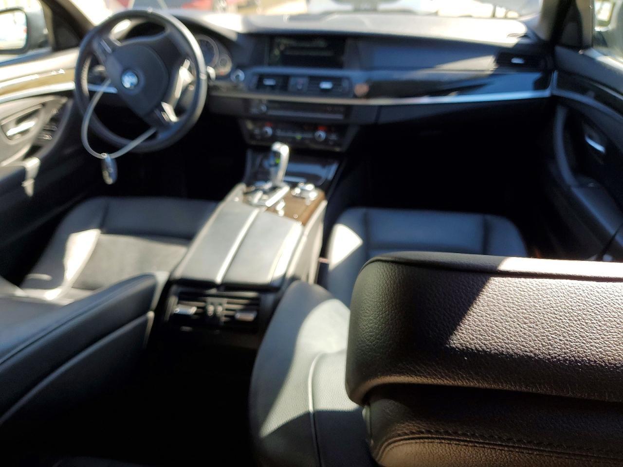 2013 BMW 528 i