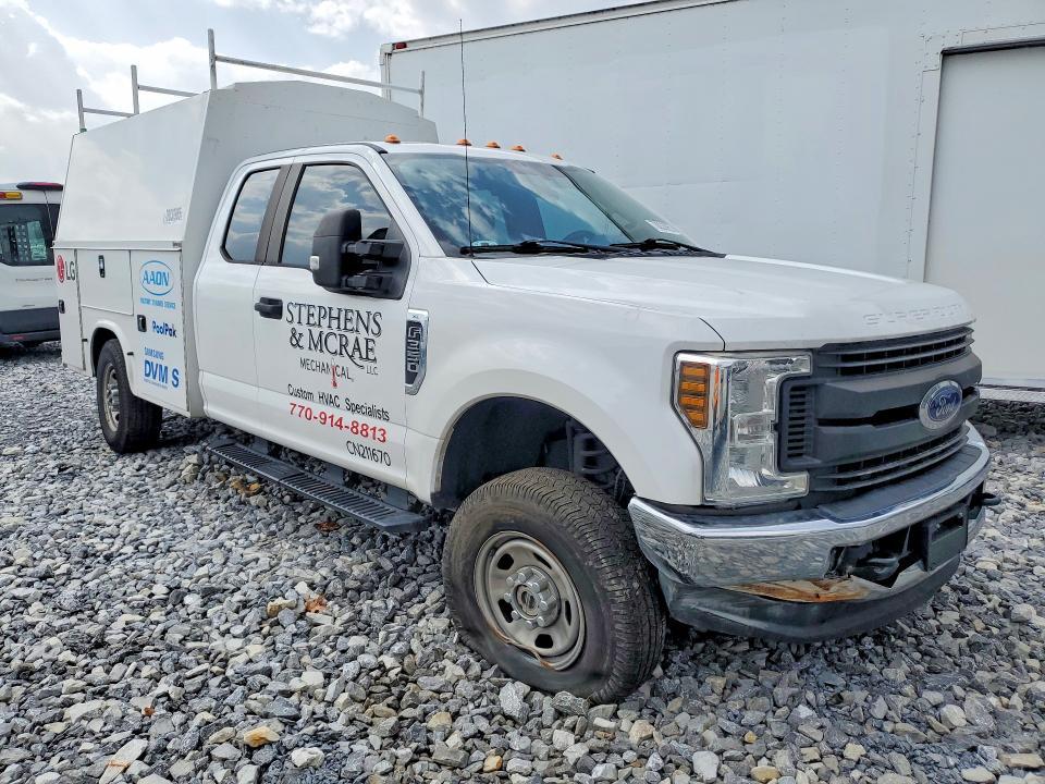 2018 Ford F350 Super Duty Utility / Service Truck