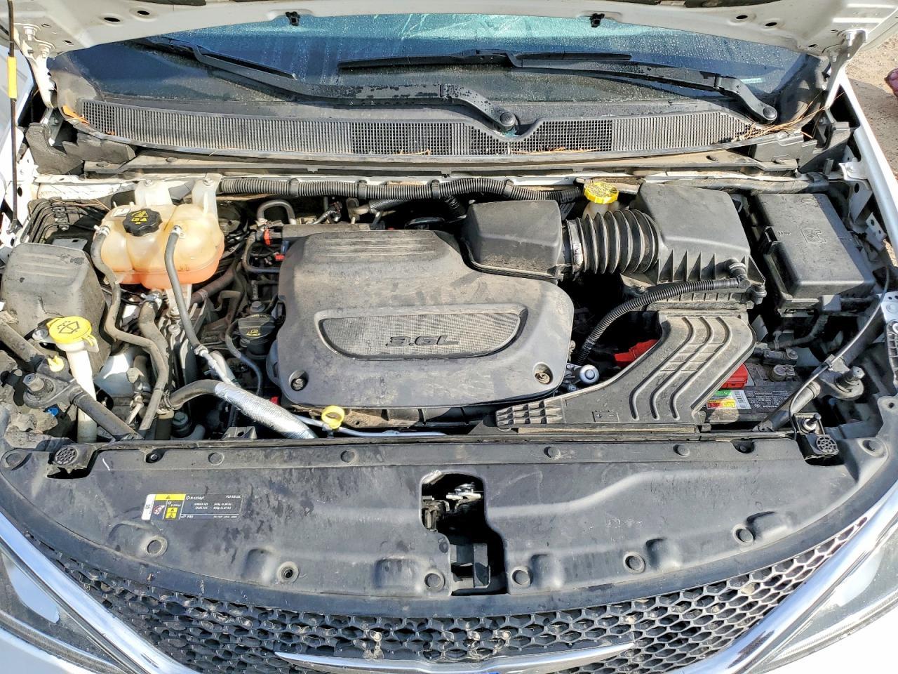 2020 Chrysler Pacifica Touring l