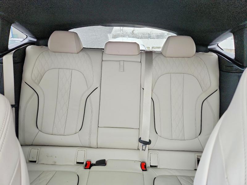 2025 BMW X6 Xdrive40i