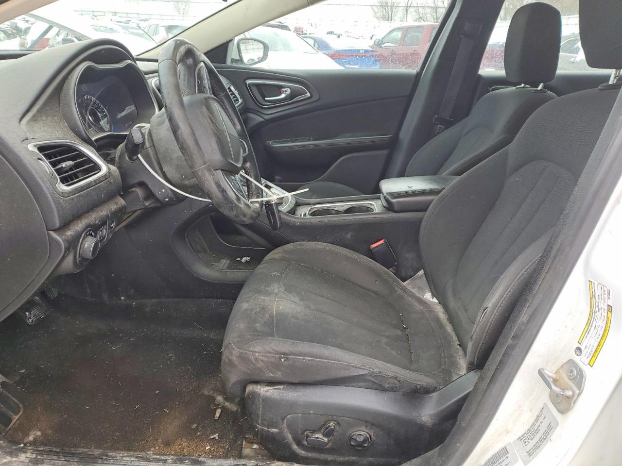 2016 Chrysler 200 Limited