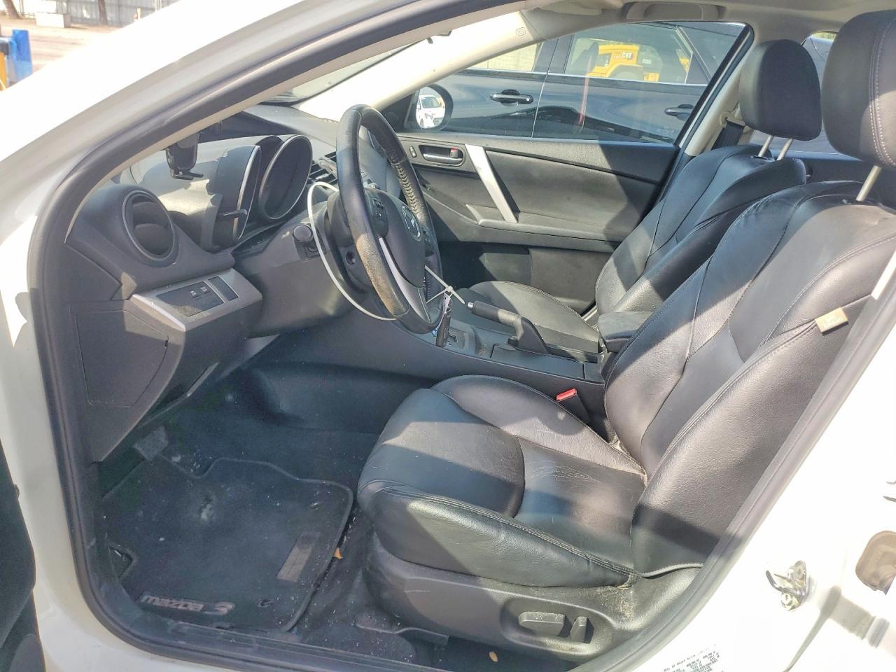 2013 Mazda 3 I