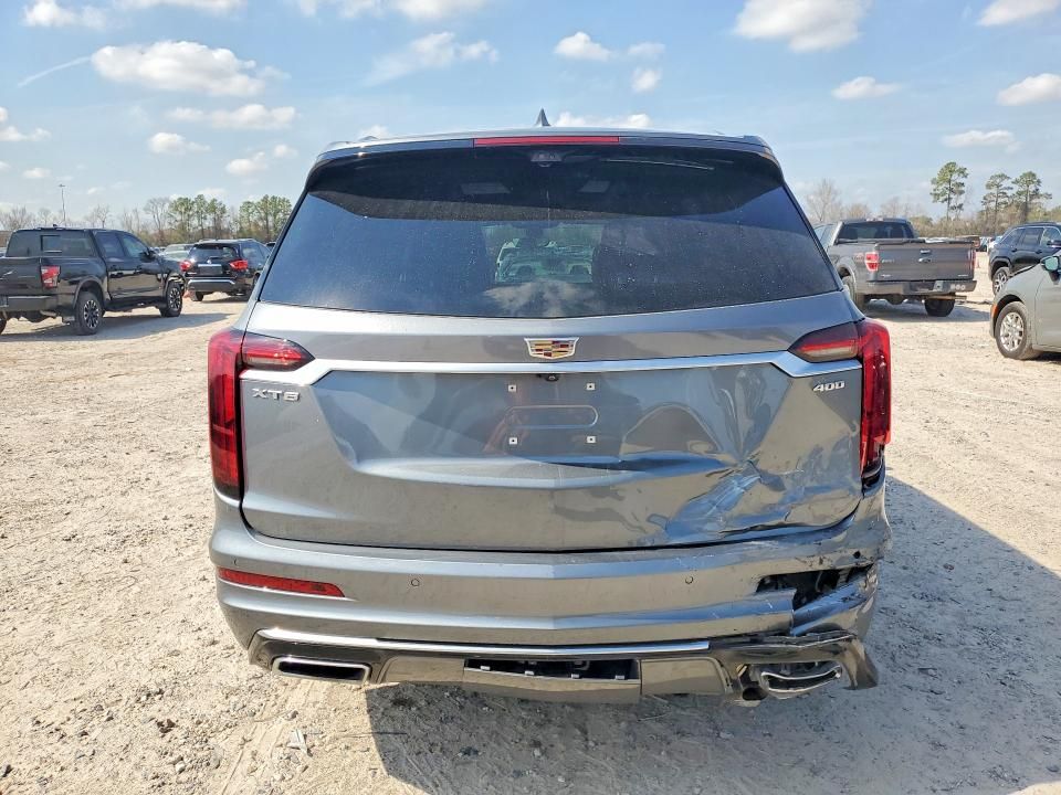 2022 Cadillac XT6 Premium Luxury