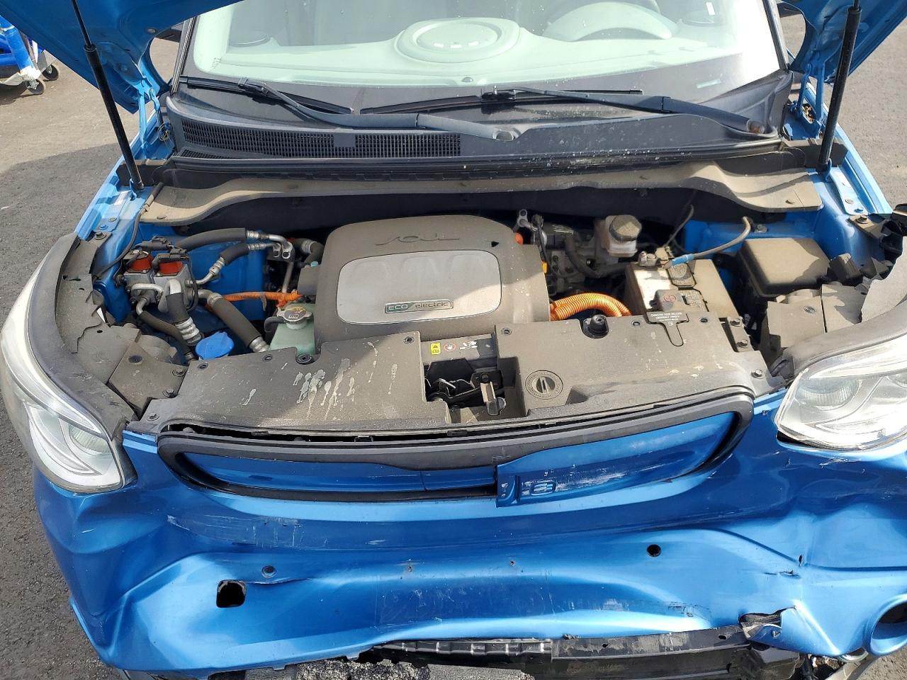2017 KIA Soul ev +