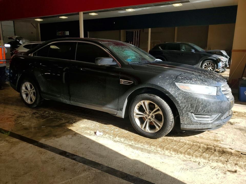 2014 Ford Taurus sel