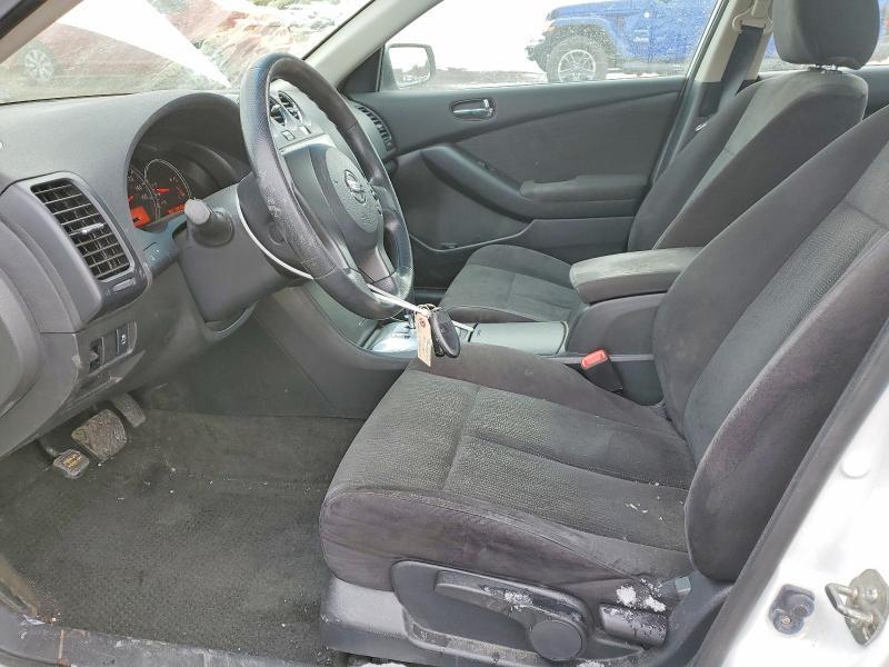 2012 Niss Altima Base