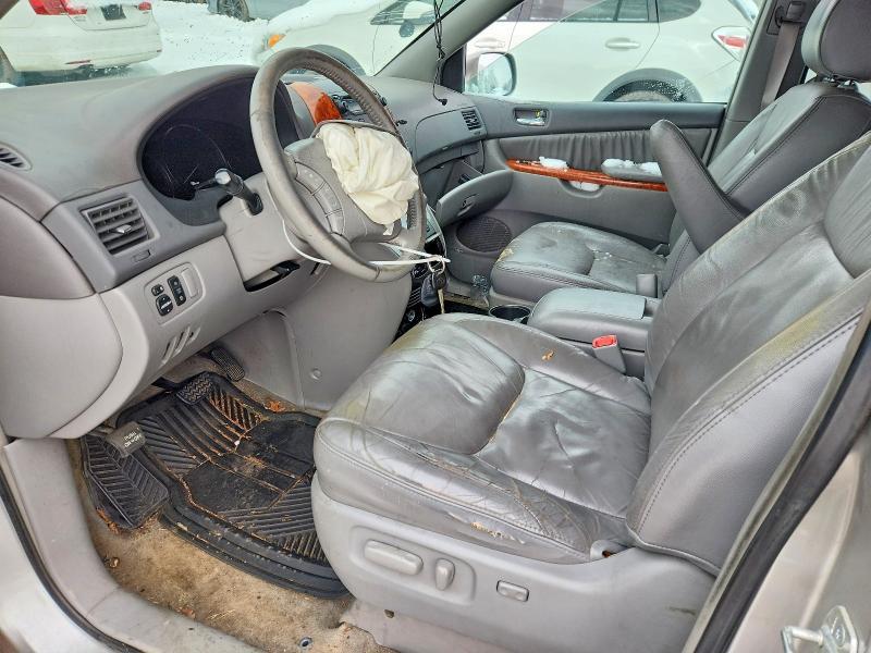 2007 Toyota Sienna xle 7-passenger