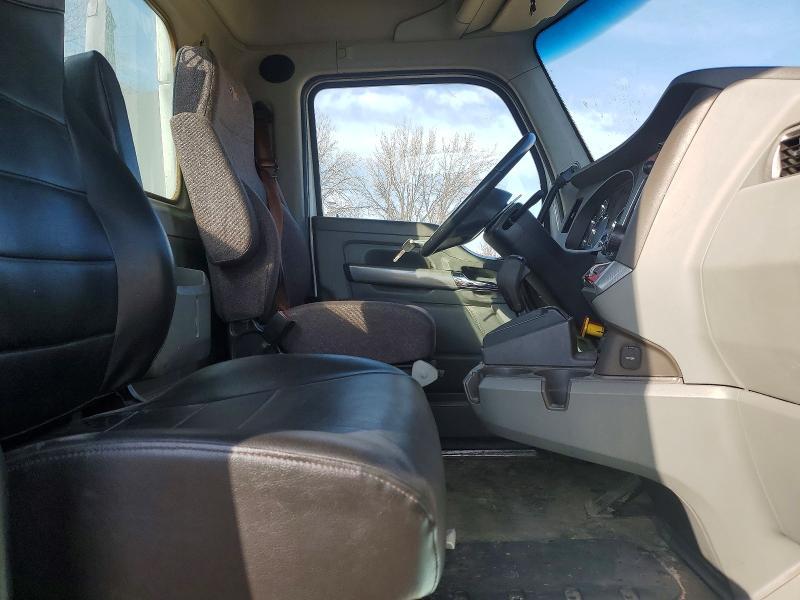 2018 Kenworth T680 Semi Truck