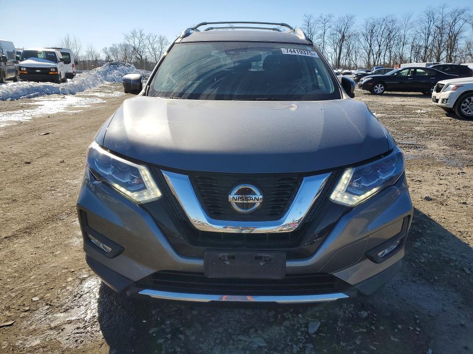 2018 Nissan Rogue s