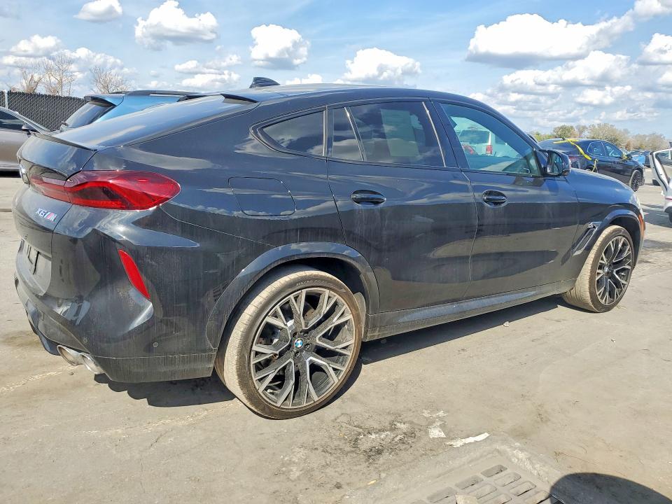 2022 BMW X6 m
