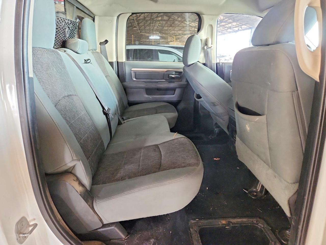 2015 Dodge RAM 1500 SLT