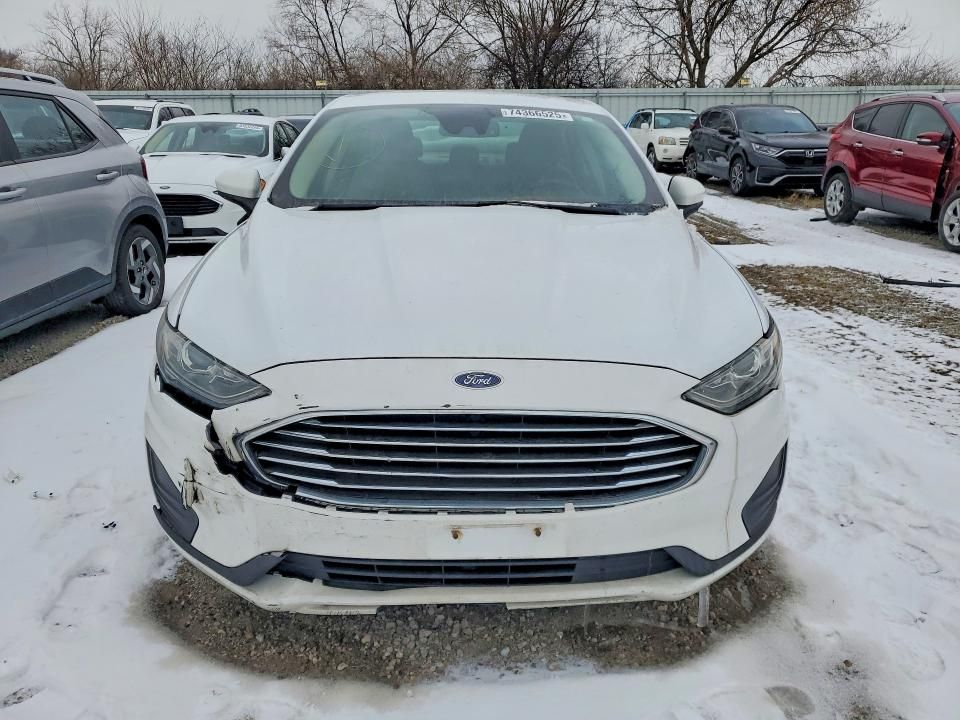 2019 Ford Fusion se