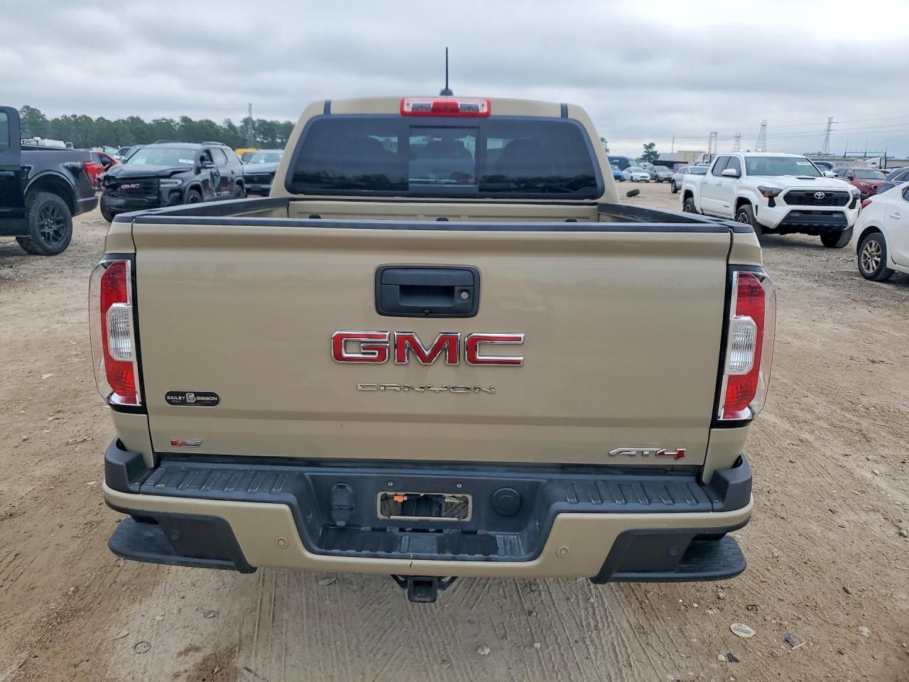2022 GMC Canyon AT4