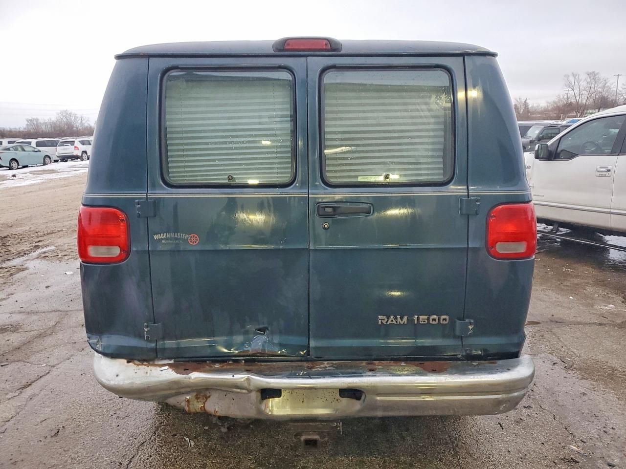 2000 Dodge Ram van B1500