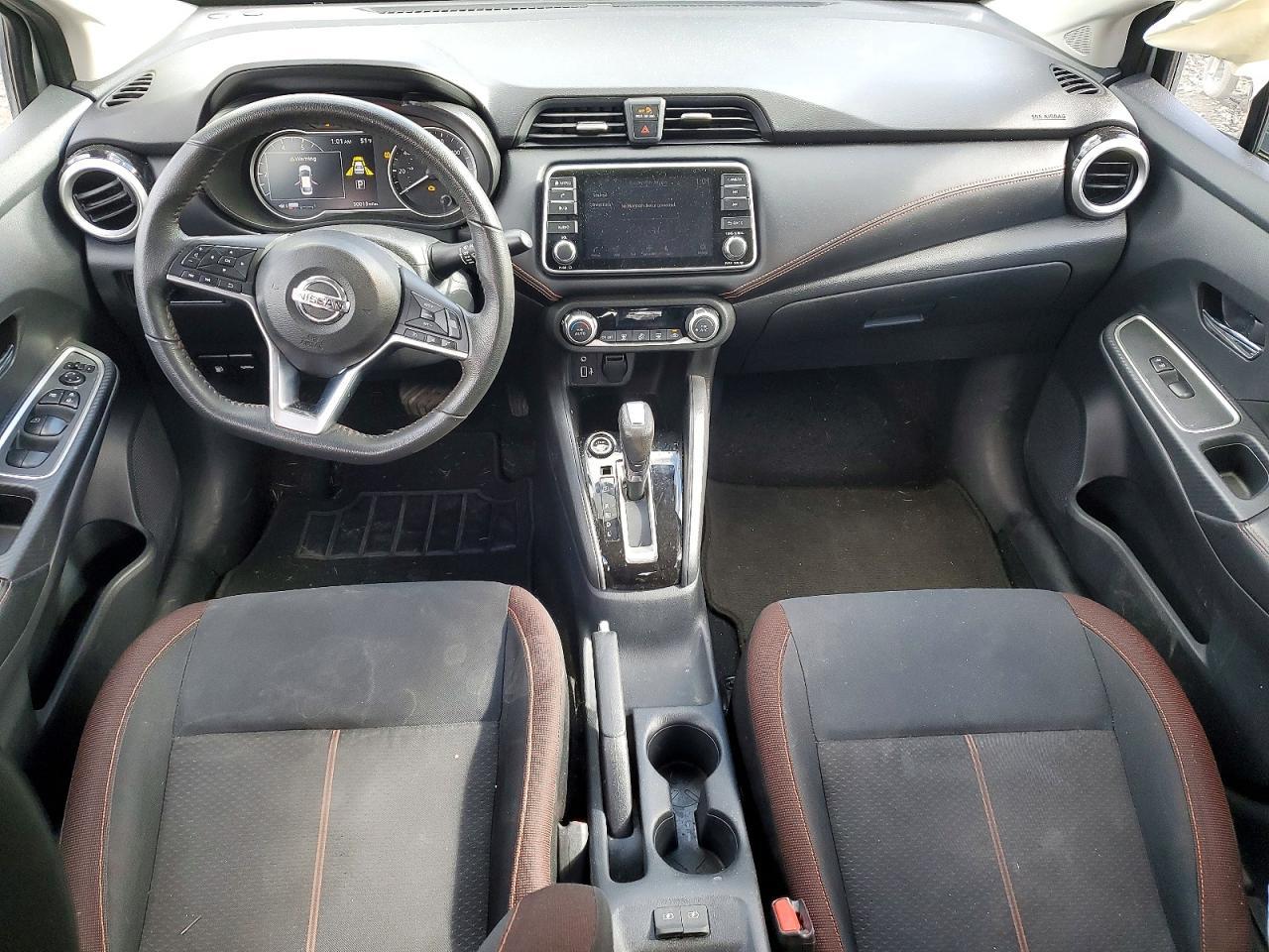 2020 Nissan Versa sr