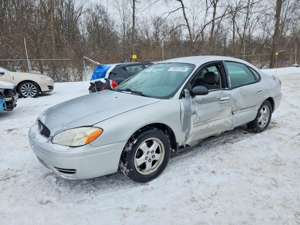 2005 Ford Taurus se