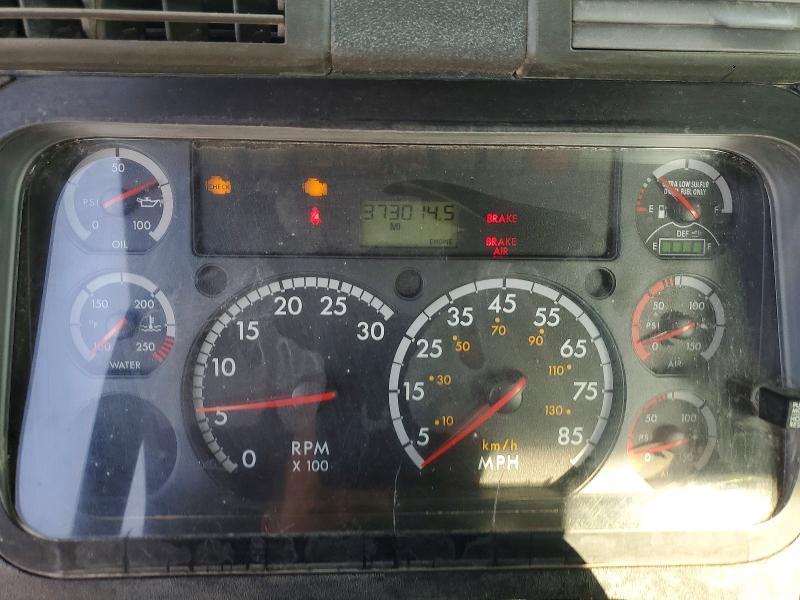 2013 Freigliner 2013 Freightliner Cascadia Truck Cab AND Chassis
