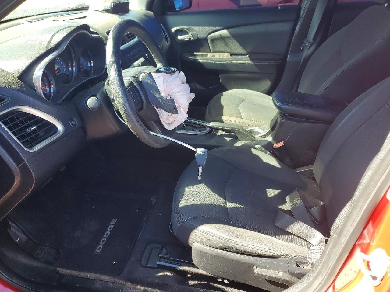 2012 Dodge Avenger se