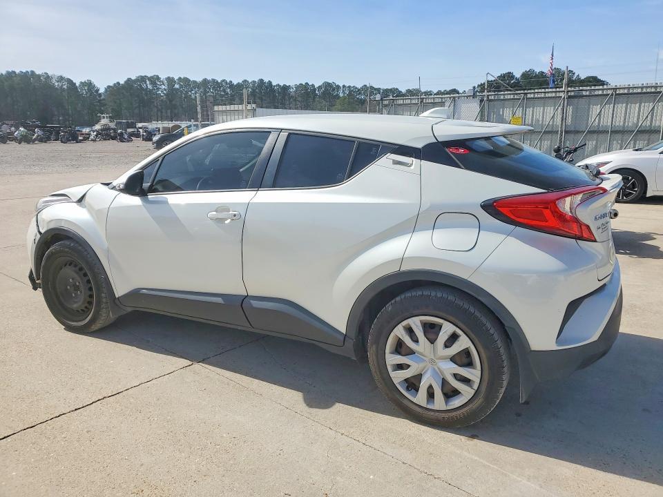 2020 Toyota C-hr le
