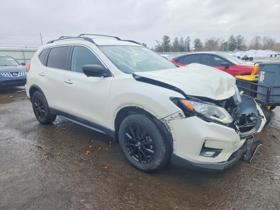 2018 Niss Rogue sv