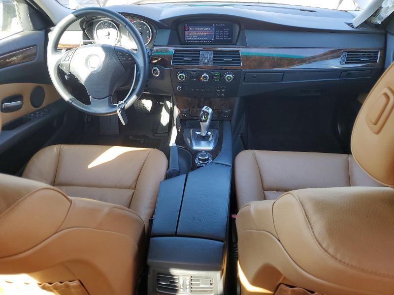 2009 BMW 528 i