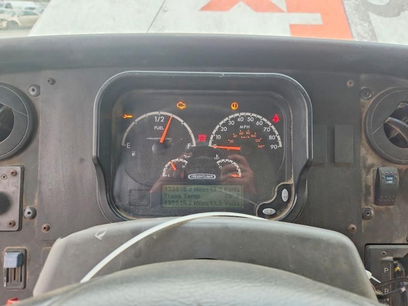 2018 Freigliner 2018 Freightliner Mt45g Chassis Delivery Truck