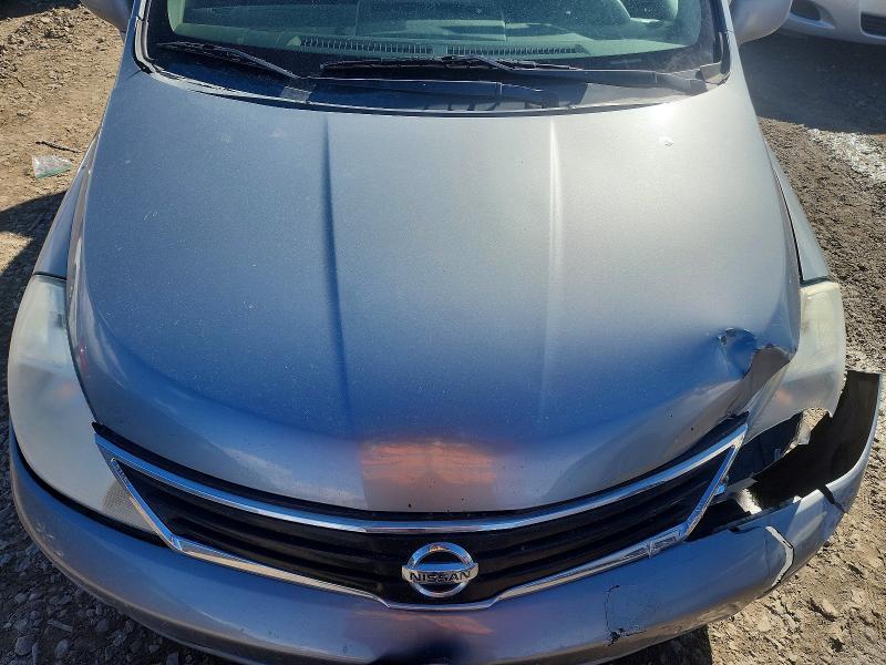 2011 Nissan Versa 1.8 s