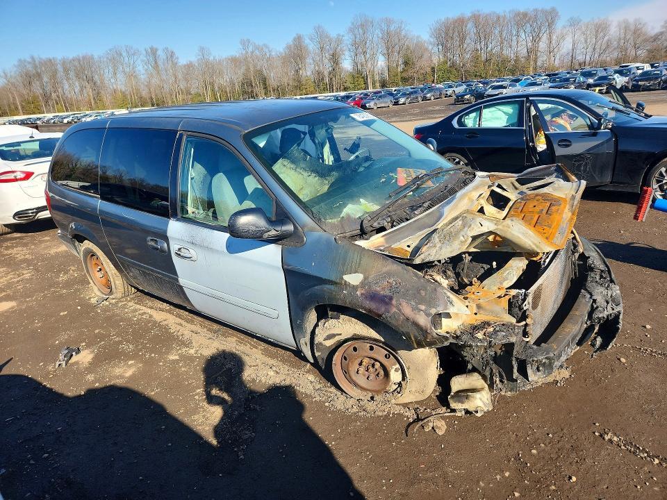 2006 Chrysler Town & Country lx