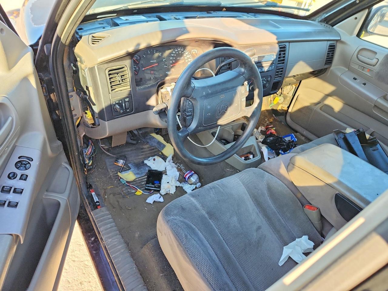 2004 Dodge Dakota Quad Sport