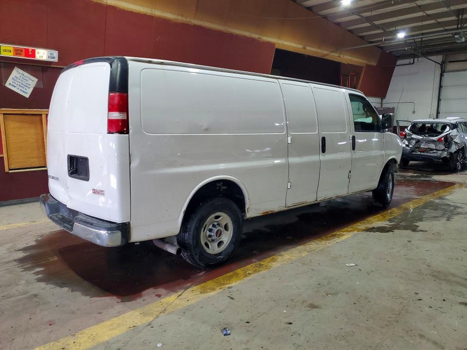 2017 GMC Savana G2500 Delivery van