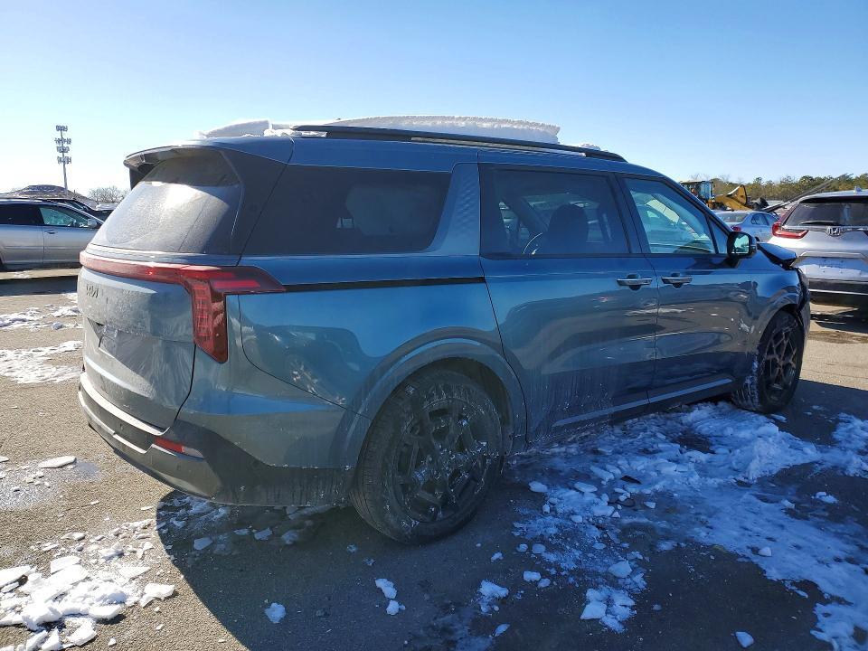 2026 KIA Carnival sx