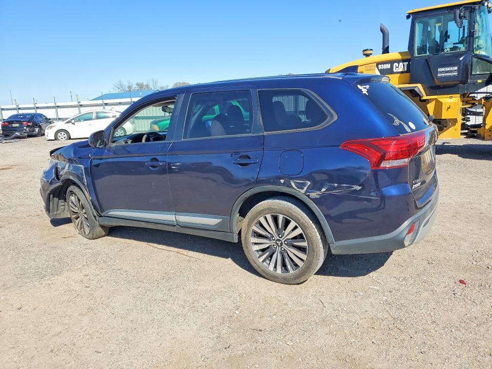 2019 Mitsubishi Outlander es
