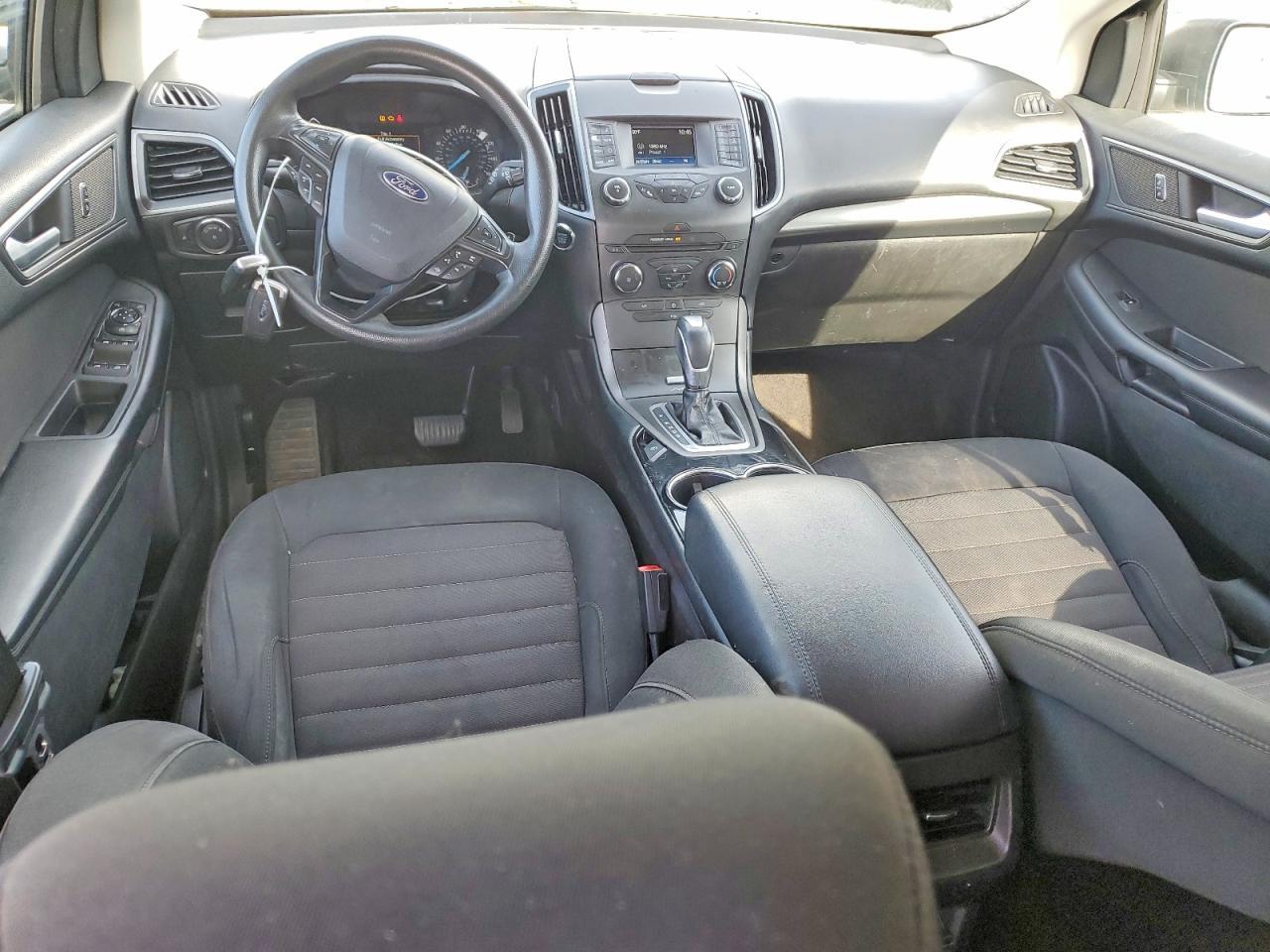 2017 Ford Edge se