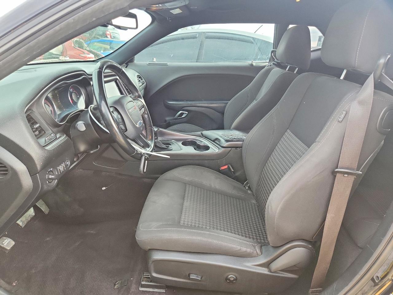2018 Dodge Challenger sxt