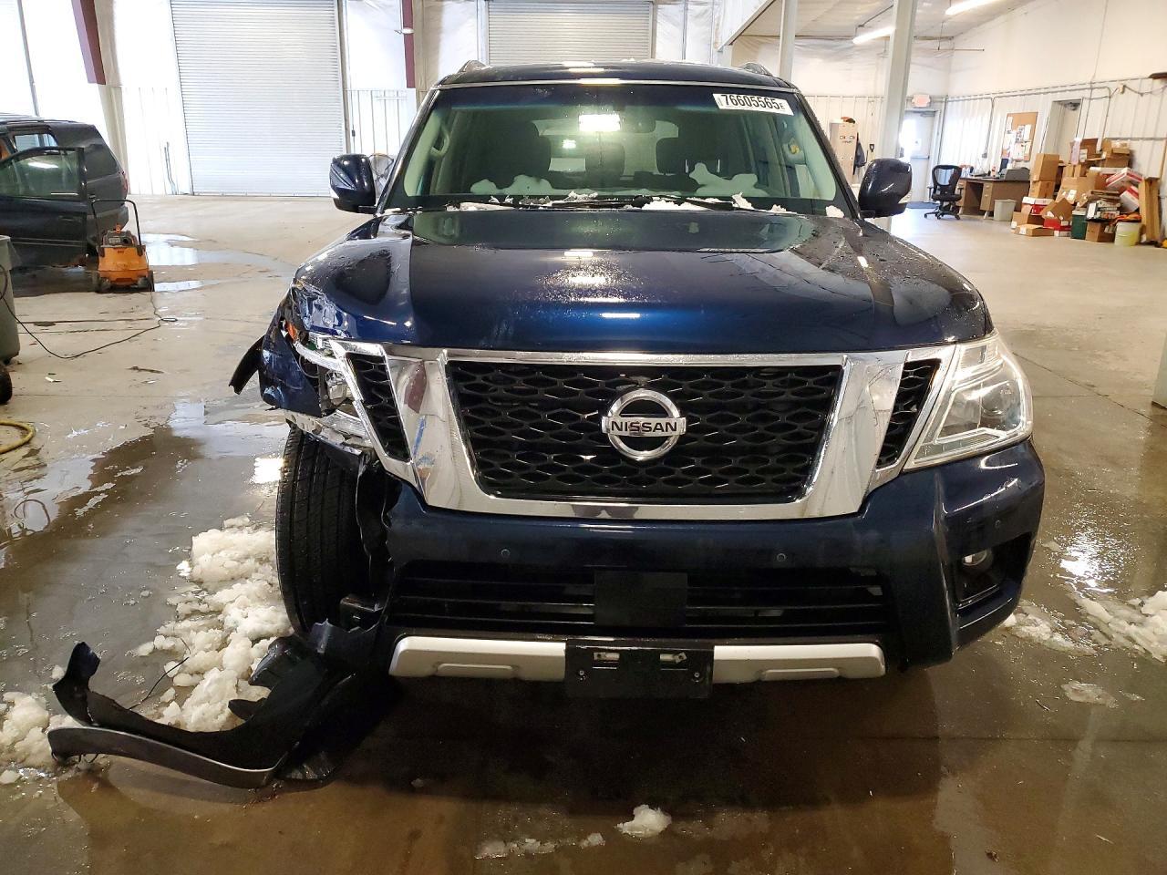 2017 Nissan Armada sv