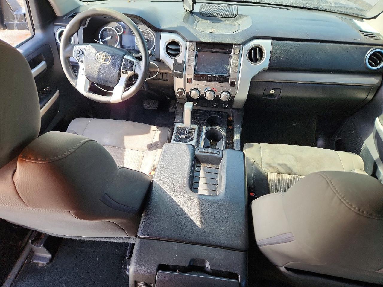 2015 Toyota Tundra SR5
