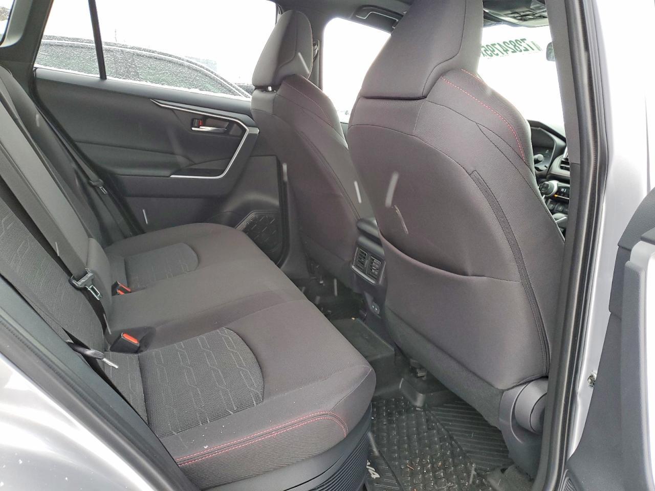 2025 Toyota Rav4 xse