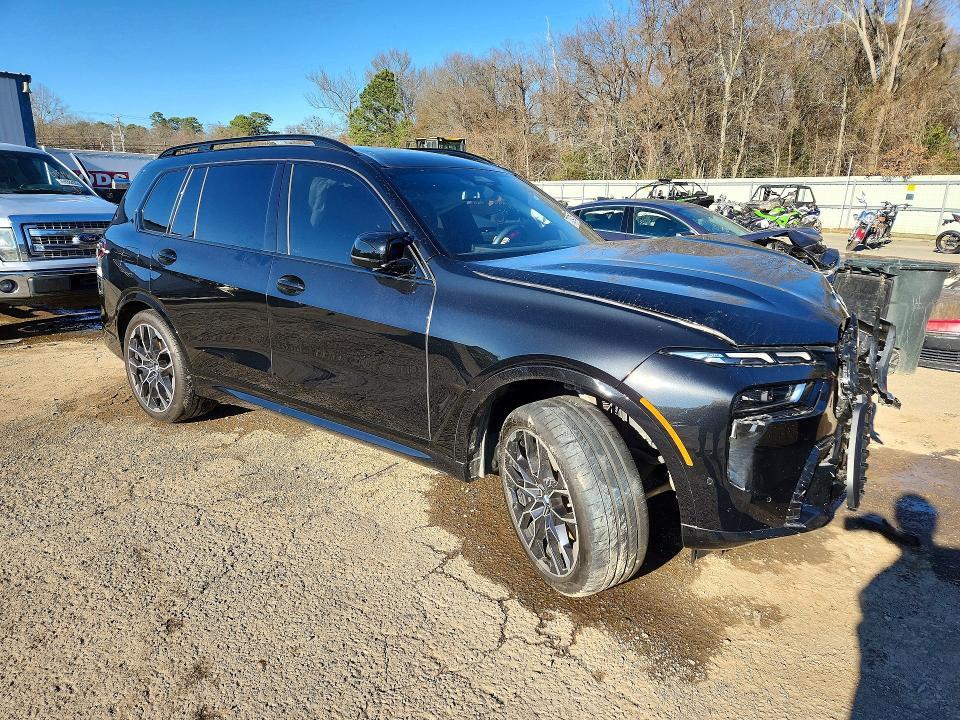 2026 BMW X7 M60i