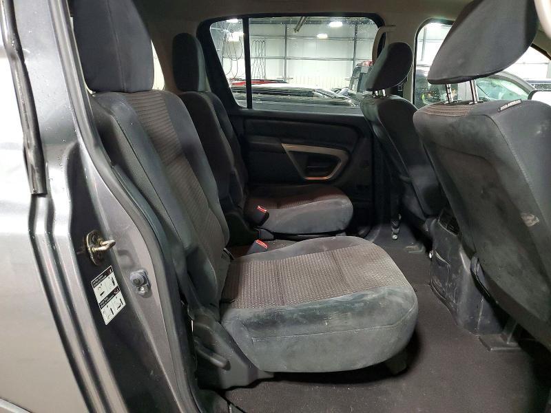 2015 Nissan Armada sv