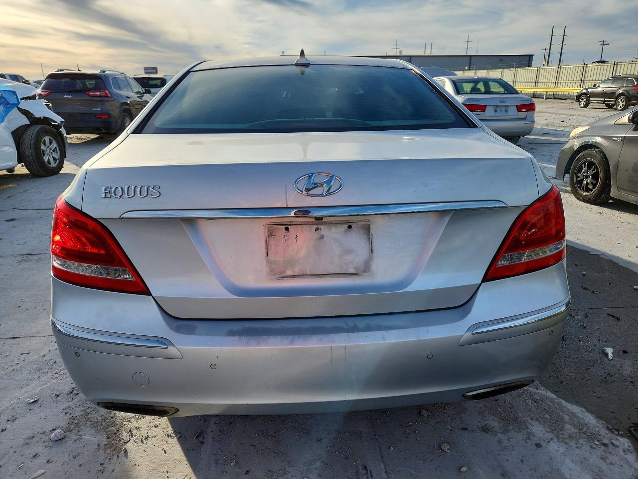 2011 Hyundai Equus Signature
