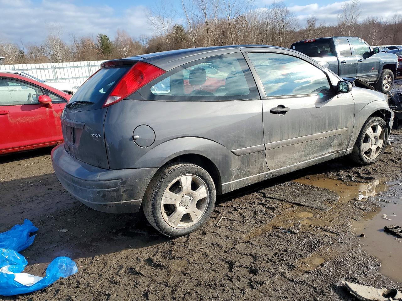 2005 Ford Focus ZX3