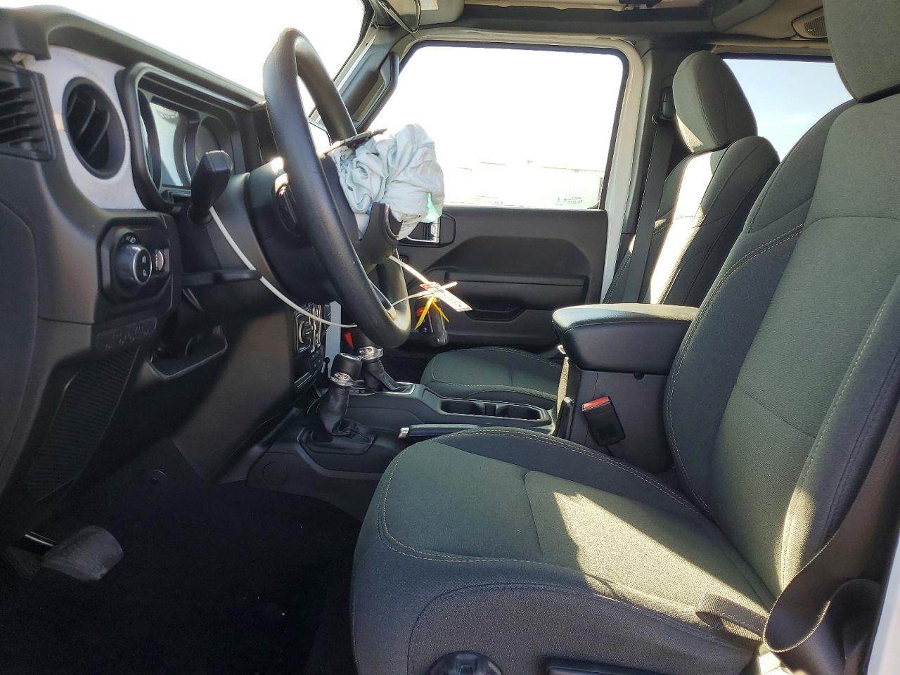2024 Jeep Gladiator Sport